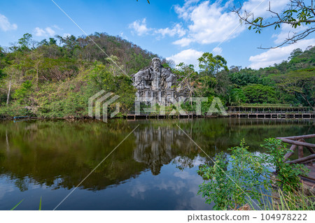 The lake in the khao kheow open zoo 104978222