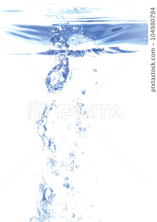 Bubbles underwater Bubbles underwater 104980784