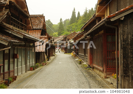 岡山 Fukiya 紅色城鎮景觀與紅色 Bengara 石膏牆 104981048