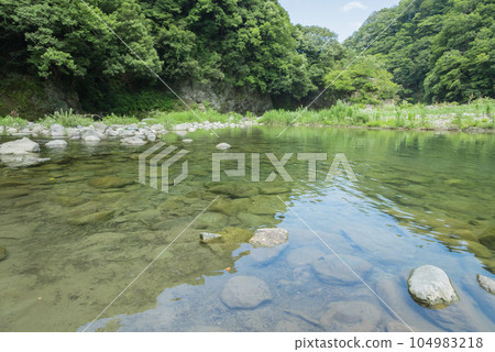 【仲夏多西河】 【仲夏多西河】 104983218