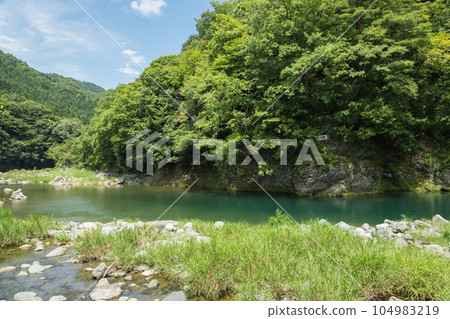 【仲夏多西河】 【仲夏多西河】 104983219