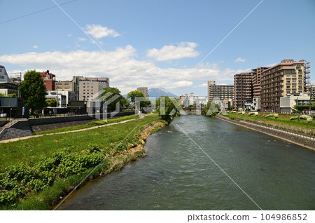 Spring in Morioka Scenery along the Kitakami River 104986852