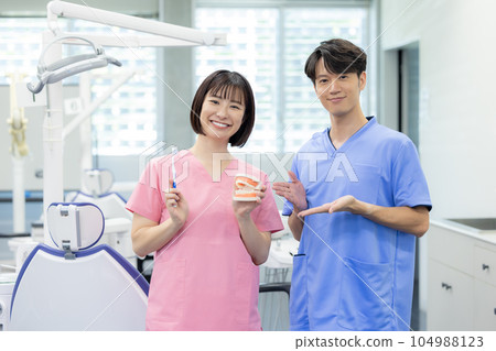 牙醫肖像 牙醫肖像 104988123