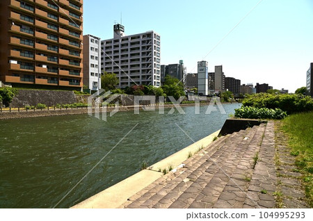 Spring in Morioka Scenery along the Kitakami River Spring in Morioka Scenery along the Kitakami River 104995293