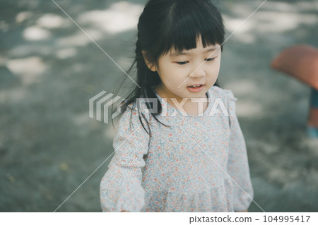 child, kid, younger 104995417