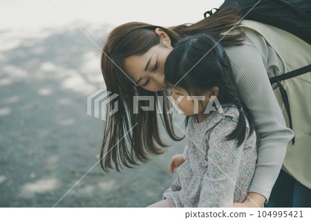 母親 兒童 孩子 104995421