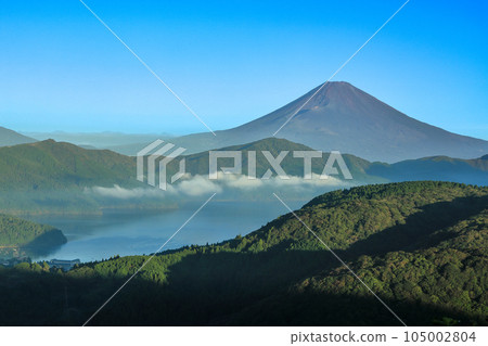 秋天從大觀山看到的蘆之湖和富士山 秋天從大觀山看到的蘆之湖和富士山 105002804