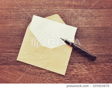 舊信封和筆 105003670