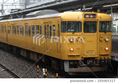 Sanyo Main Line Series 115-300 (Okayama area) Sanyo Main Line Series 115-300 (Okayama area) 105005317