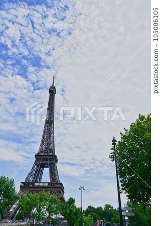 Eiffel Tower seen from Jena Bridge / Paris, France 105006105