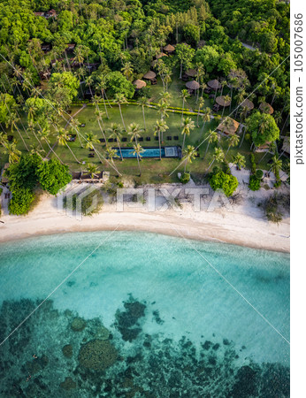 Aerial view of Haad Tien Beach in shark bay, koh Tao, Thailand Aerial view of Haad Tien Beach in shark bay, koh Tao, Thailand 105007686