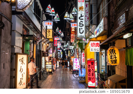 《Tokyo》 Nostalgic bar in front of Nakano station 105011670
