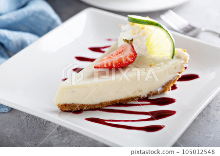 Key lime pie Key lime pie 105012548