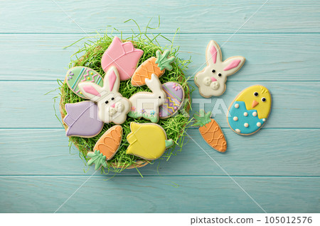 Easter decorated cookies 105012576