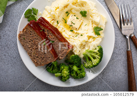 Meatloaf with spicy glaze 105012579