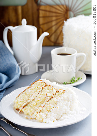 Coconut layer cake 105012803