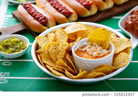 Buffalo chicken dip and chips 105012917