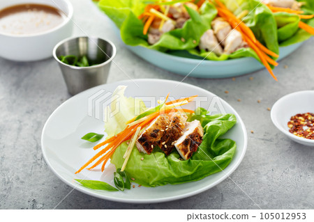 Asian grilled chicken ginger lettuce wraps 105012953