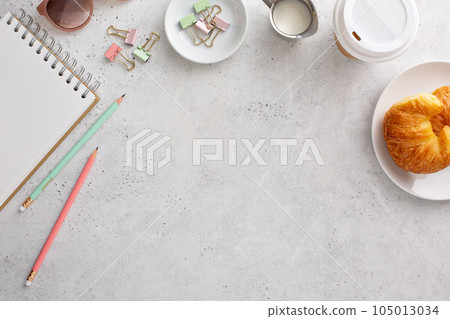 Clean and bright tabletop with copy space 105013034