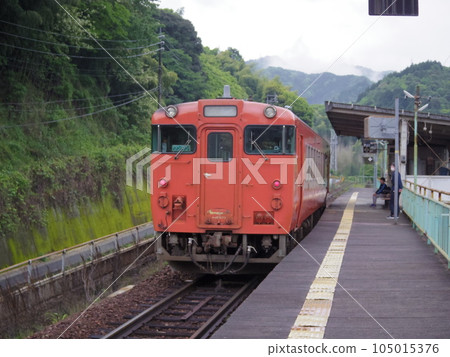Local Train Kiha 40 Gantoku Line Kawanishi Station Local Train Kiha 40 Gantoku Line Kawanishi Station 105015376
