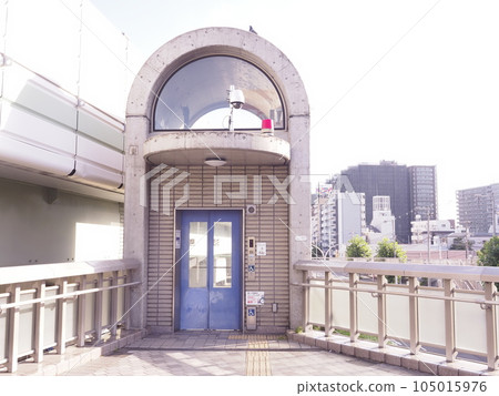 人行天橋電梯 人行天橋電梯 105015976