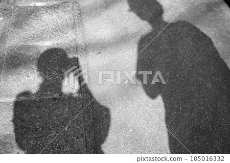 Two people's shadow 105016332