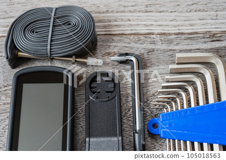 Road bike bicycle maintenance tool image material Road bike bicycle maintenance tool image material 105018563