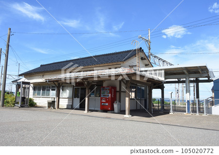 Echigo Tokimeki Railway Tanihama Station Echigo Tokimeki Railway Tanihama Station 105020772