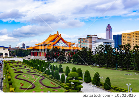 Taiwan trip Chunari Memorial Hall garden 105020820