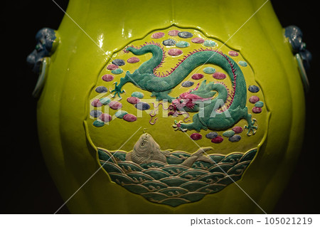 Exhibits at the National Palace Museum Speculation 105021219