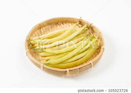 yellow kidney beans on white background yellow kidney beans on white background 105023726