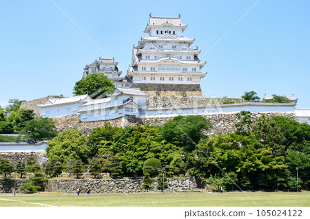 在藍天的姬路城堡 105024122