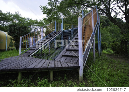 Hydrangea Park R5 years playground equipment 105024747