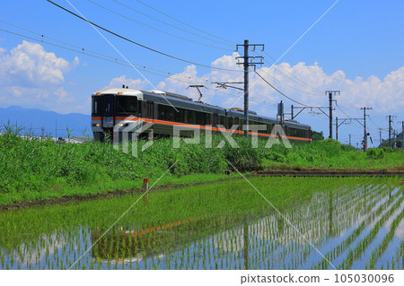 Express Fujikawa under the summer sky Express Fujikawa under the summer sky 105030096