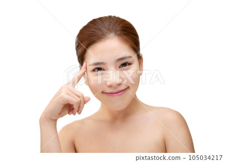 Beauty, a clean-skinned young woman 105034217