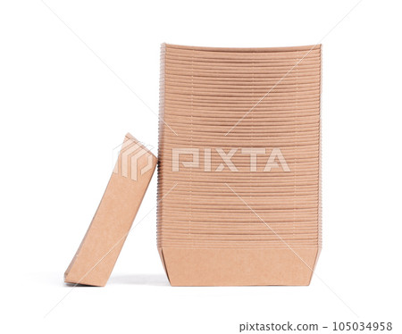 Recycled paper trays for snacks, isolated on white Recycled paper trays for snacks, isolated on white 105034958