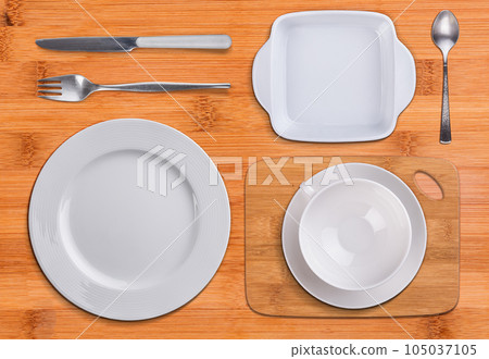 White plates 105037105