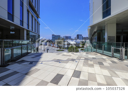 Tenkubashi Station area viewed from the 2nd floor corridor of Haneda Innovation City　 105037326