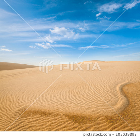 White sand dunes on sunrise with sky, Mui Ne, Vietnam 105039892