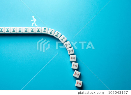 Run towards the goal until the time runs out. The concept of the expiration of life and movement along the life line. Delay aging, health care. Set priorities and far-reaching plans. Time limit 105043157