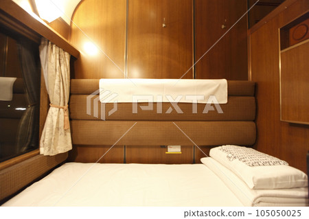 Sleeper express Hokutosei A private room Royal Sleeper express Hokutosei A private room Royal 105050025