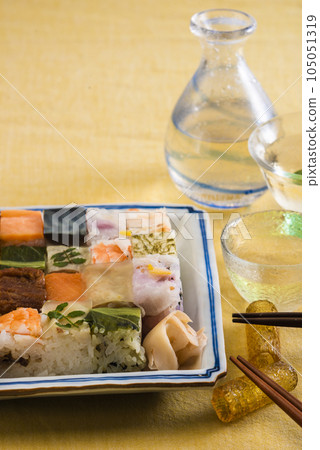 Pushed sushi 105051319