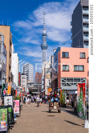 《Tokyo》From Asakusa to the Sky Tree and the bustling entertainment district 105055101
