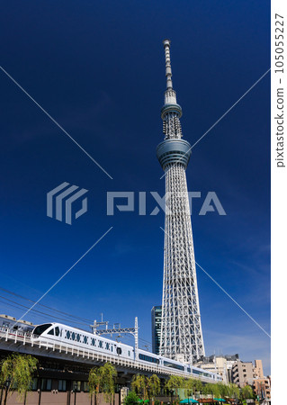 東武鐵道 Spacia X 和東京晴空塔 東武鐵道 Spacia X 和東京晴空塔 105055227
