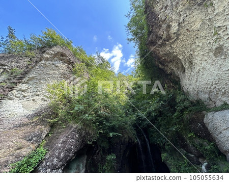 The Oya History Museum is a museum built inside a massive former stone quarry in northwestern Utsunomiya. The man-made caverns were originally developed during the Edo Period to mine Oya Stone, a soft 105055634