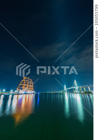 Night view of Kaiwomaru Park where light is beautifully reflected on the surface of the sea | Imizu City, Toyama Prefecture Night view of Kaiwomaru Park where light is beautifully reflected on the surface of the sea | Imizu City, Toyama Prefecture 105055799