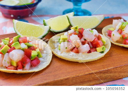 Tostada de Ceviche，墨西哥菜 105056352