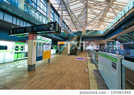 Yamanote Line New Station Takanawa Gateway Station Platform Scenery Yamanote Line New Station Takanawa Gateway Station Platform Scenery 105061448