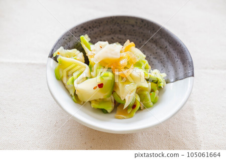 Chinese side dish Zhasai jellyfish Chinese side dish Zhasai jellyfish 105061664