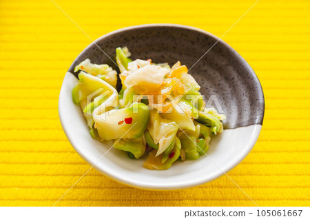 Chinese side dish Zhasai jellyfish 105061667